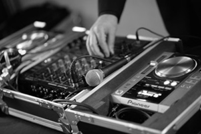 Last Minute Musicians is the place for wedding entertainment and music. Many wedding djs resources can be found on this page.
