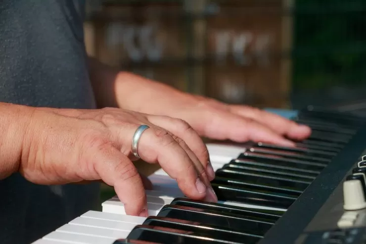 Keyboard player
