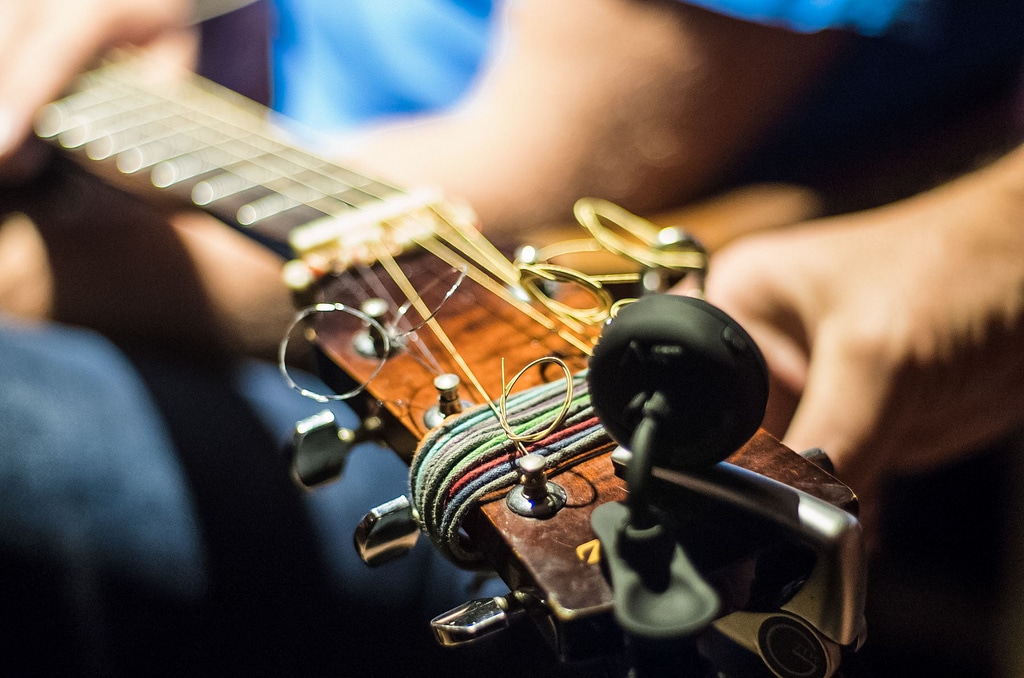 guitarist tuning
