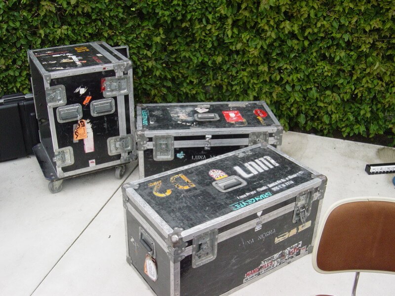 Flight cases for musical instruments