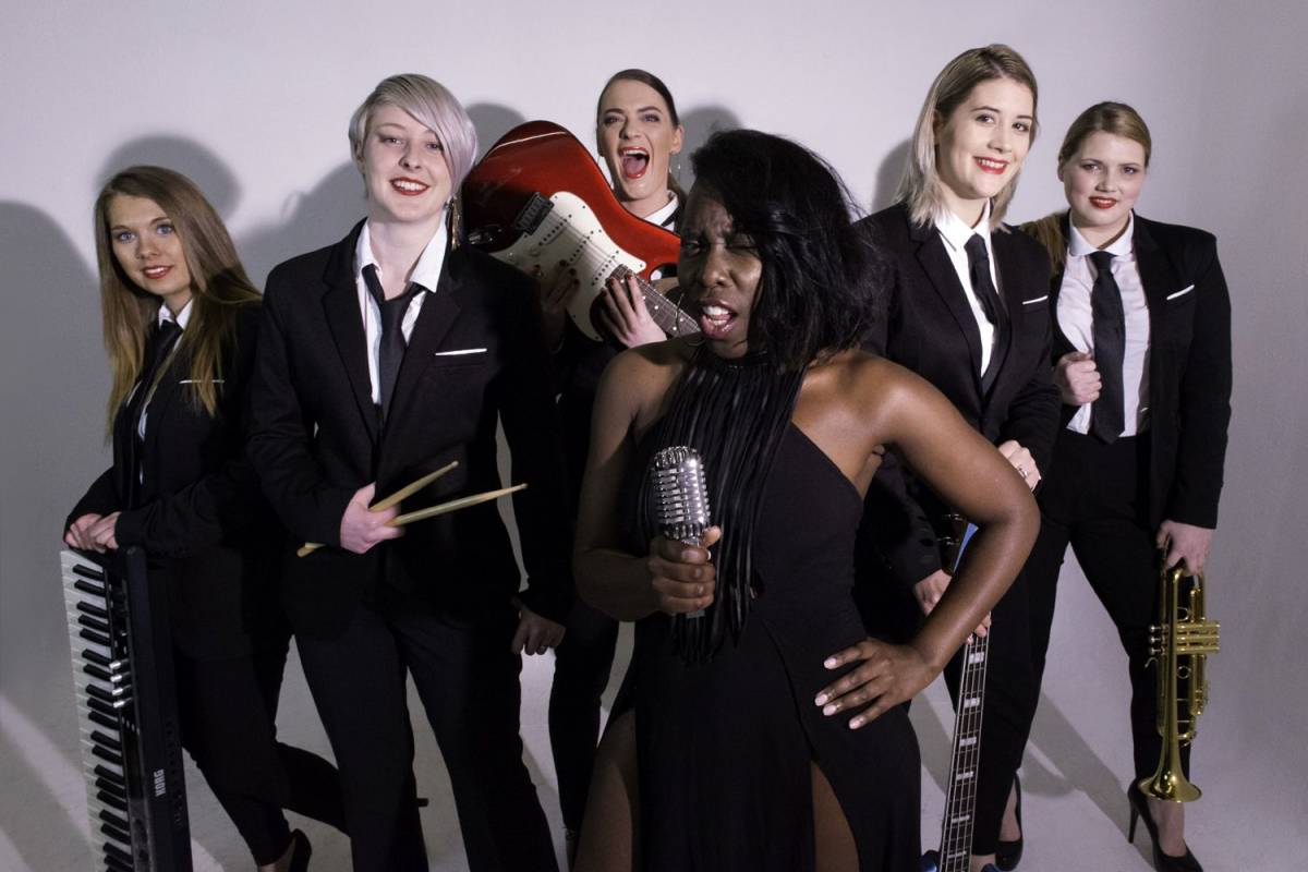 Lady Luck - All female party band based in London