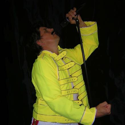 Ian Geast Singer / Entertainer (photo 13)