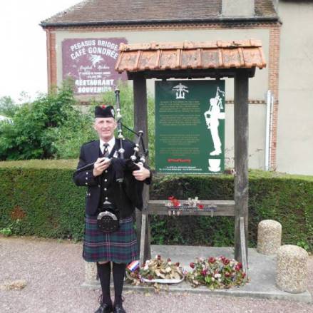 Tom - Bagpiper