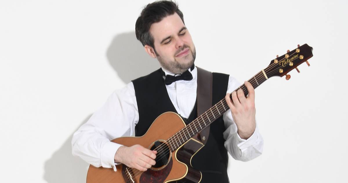 Adam Solo Guitarist Professional & Versatile Guitarist for all occasions